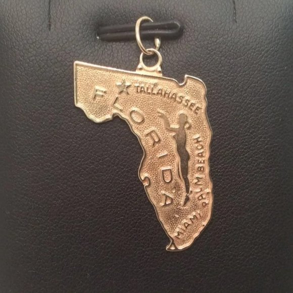 Real Solid 14K Gold Florida State Map Charm Pendant 5 grams